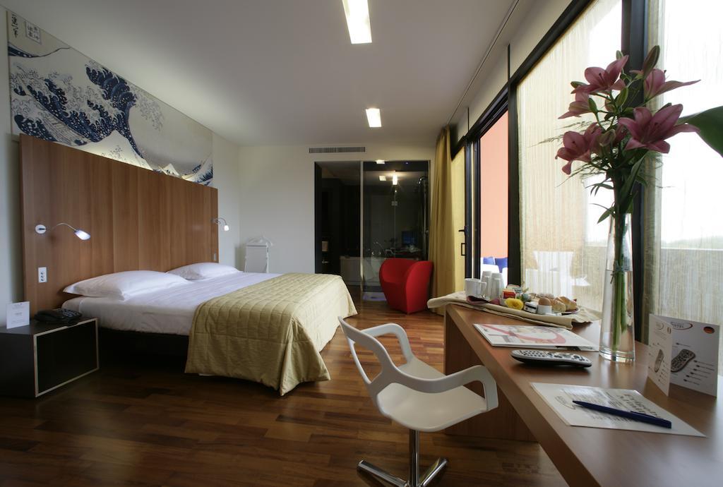 New Ipoint Hotel 圣乔瓦尼·因皮尔斯 外观 照片